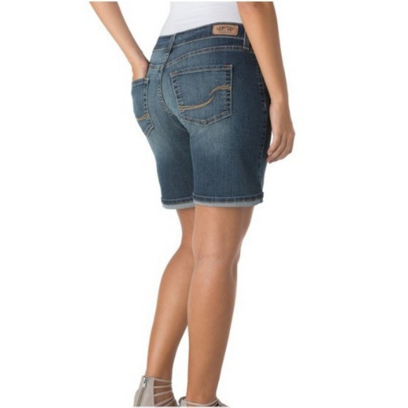 Levi's modern Bermuda shorts - Picture 2 of 10